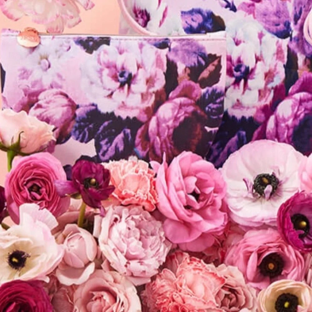 Ipsy Wild Blooms Glam Cosmetic Clutch Bag